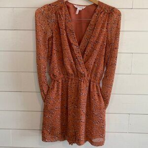 BCBG Generation Geometric Print Plunge V-Neck Long Sleeve Romper - XXS Rust